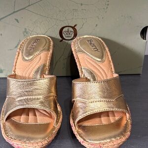 Born Saria Gold Women's Slide Sandals s8